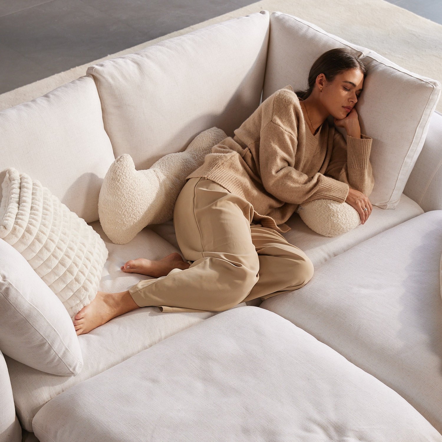 Why Is There a Difference Between Modular and Sectional Couch? - LINSY HOME