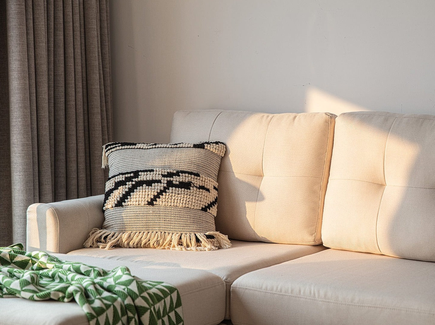 RUBIK III 4 Seats with 4 Ottomans - LINSY HOME