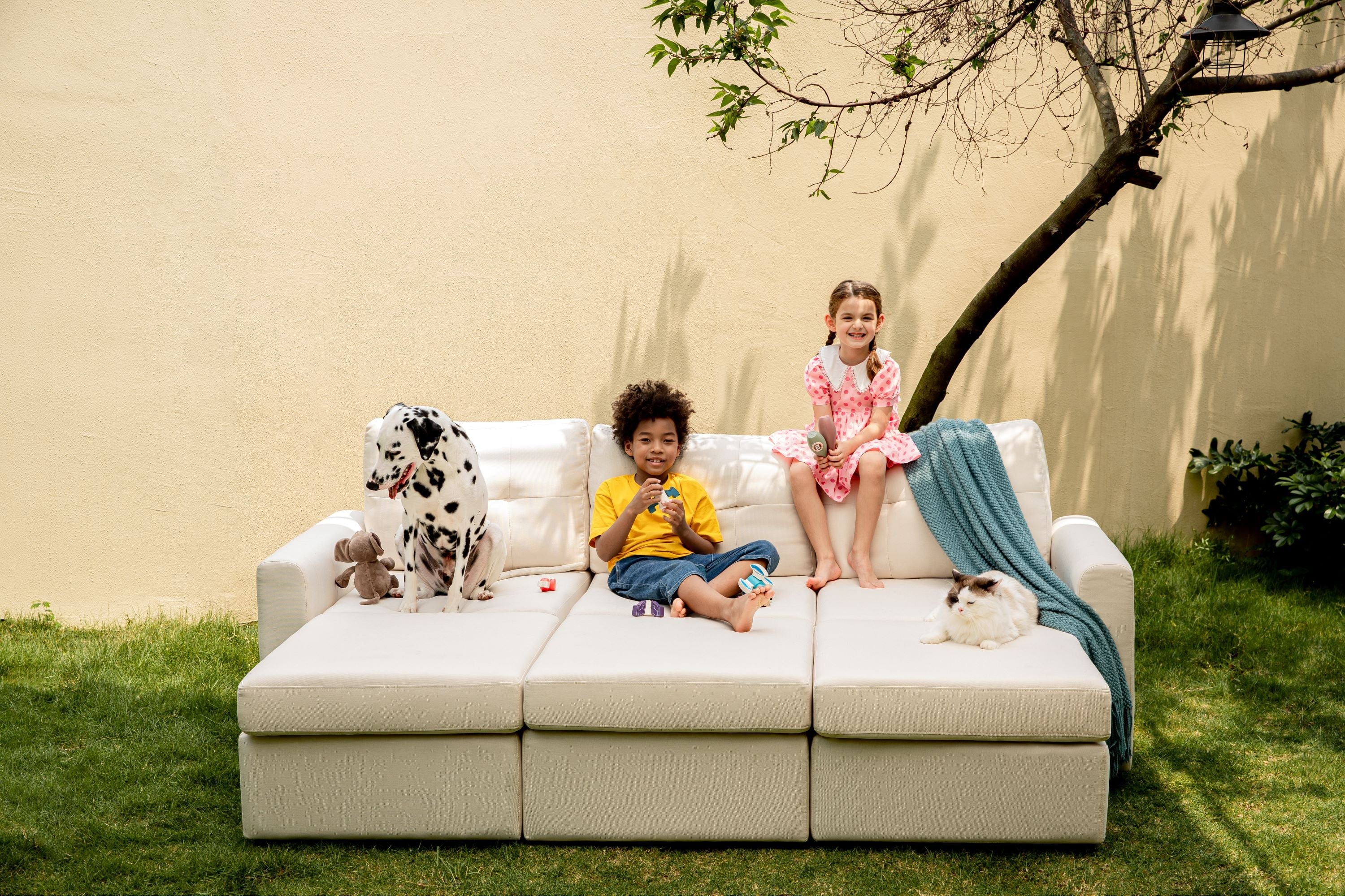 RUBIK III 3 Seats with 3 Ottomans - LINSY HOME